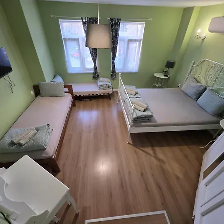 בית נופש Peaceful House - Old Town - Center *